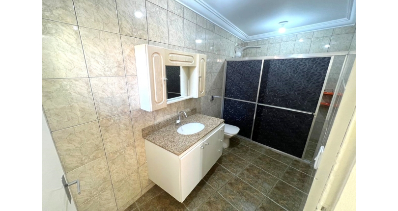 Casa para renda à venda no Bairro do Jardim Santa Lucrécia na Rua Pêra-Marmelo