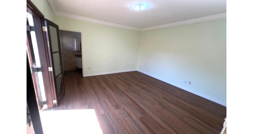 Casa para renda à venda no Bairro do Jardim Santa Lucrécia na Rua Pêra-Marmelo