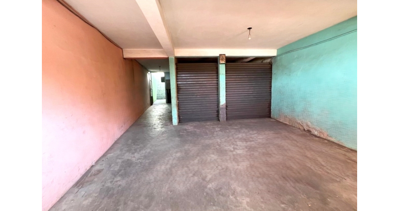 Sobrado para renda à venda no Bairro do Jardim Santa Lucrécia na Rua Pêra-Marmelo