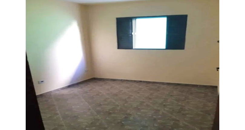 Sobrado para renda à venda no Bairro do Jardim Santa Lucrécia na Rua Pêra-Marmelo