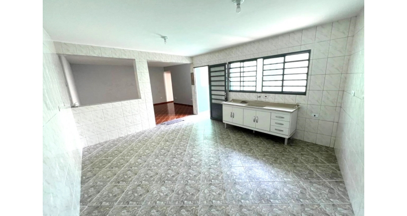 Sobrado para renda à venda no Bairro do Jardim Santa Lucrécia na Rua Pêra-Marmelo