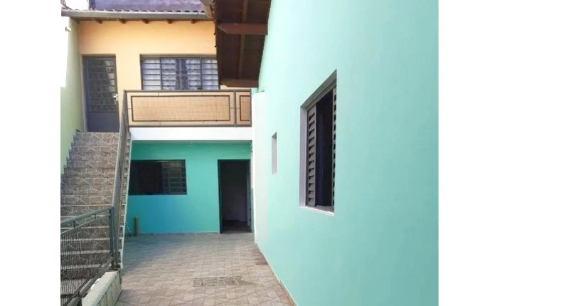 Sobrado para renda à venda no Bairro do Jardim Santa Lucrécia na Rua Pêra-Marmelo