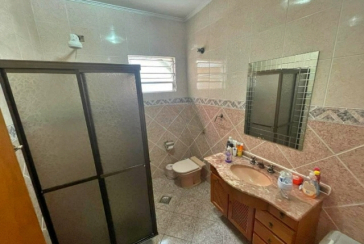 Casa térrea à venda no Bairro da Vila Jaguara na Rua Paúva,