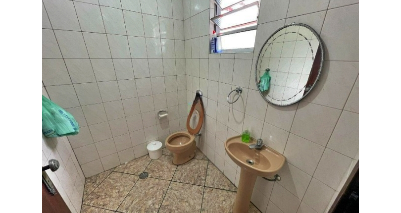 Casa térrea à venda no Bairro da Vila Jaguara na Rua Paúva,