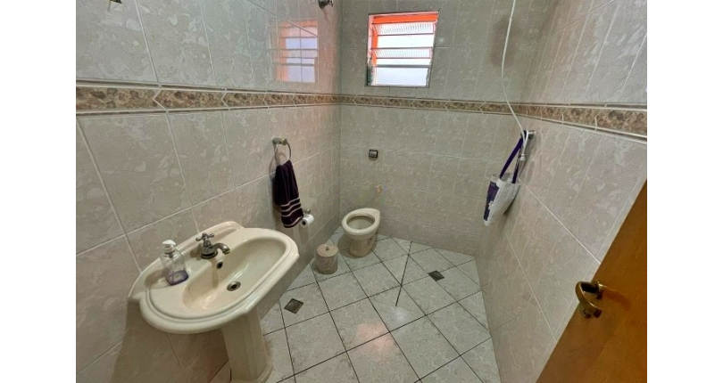 Casa térrea à venda no Bairro da Vila Jaguara na Rua Paúva,