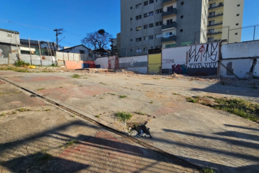 Terreno à venda no Bairro da Vila Pirituba na Avenida Paula Ferreira
