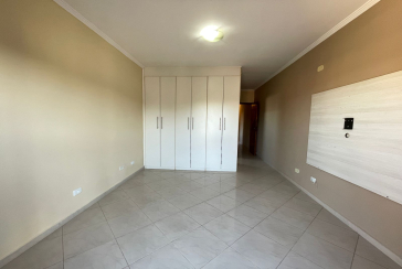 Sobrado à venda no Bairro do Jardim Regina na Rua Fontes da Silva