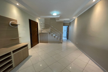 Sobrado à venda no Bairro do Jardim Regina na Rua Fontes da Silva