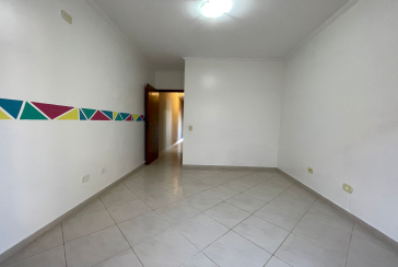 Sobrado à venda no Bairro do Jardim Regina na Rua Fontes da Silva