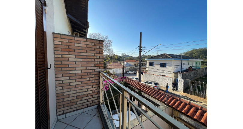 Sobrado à venda no Bairro do Jardim Regina na Rua Fontes da Silva