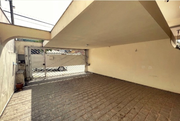 Sobrado à venda no Bairro do Parque São Domingos na Rua José Cândido Freire, 