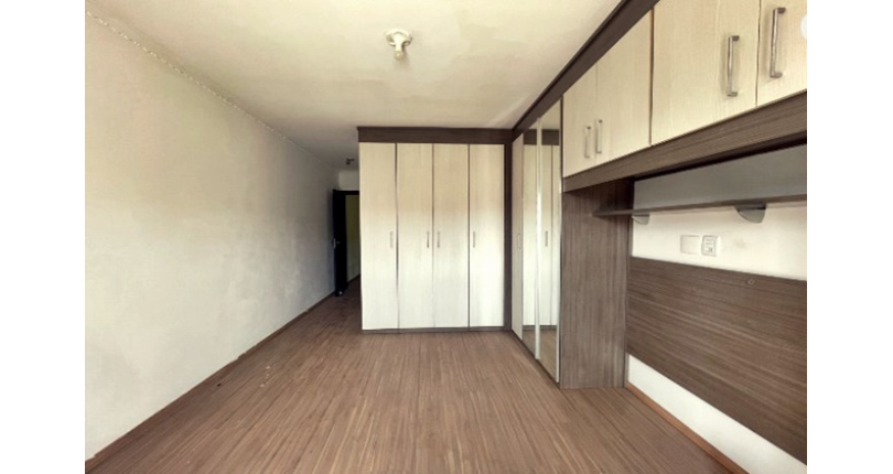 Sobrado à venda no Bairro do Parque São Domingos na Rua José Cândido Freire, 