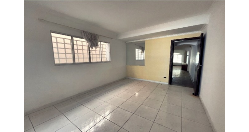 Sobrado à venda no Bairro do Parque São Domingos na Rua José Cândido Freire, 