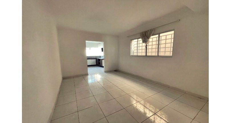 Sobrado à venda no Bairro do Parque São Domingos na Rua José Cândido Freire, 