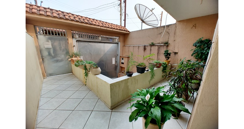 Sobrado à venda no Bairro do Jardim Santa Fé (Zona Oeste) 