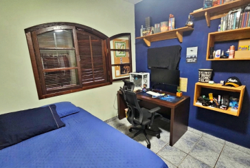 Sobrado à venda no Bairro do Conjunto Residencial Vista Verde na Rua Roberto Boyle,