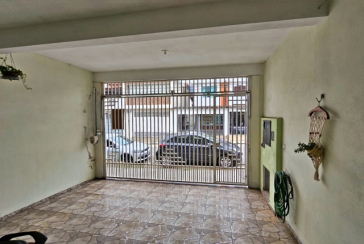 Sobrado à venda no Bairro do Conjunto Residencial Vista Verde na Rua Roberto Boyle,