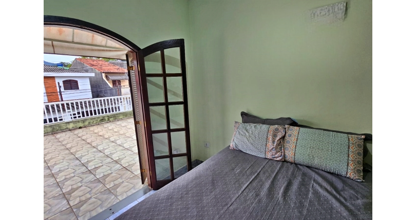 Sobrado à venda no Bairro do Conjunto Residencial Vista Verde na Rua Roberto Boyle,