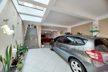 Sobrado à venda no Bairro do Jardim Pinheiros na Rua Frei Adriano Donado,