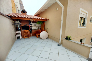 Sobrado à venda no Bairro do Jardim Pinheiros na Rua Frei Adriano Donado,