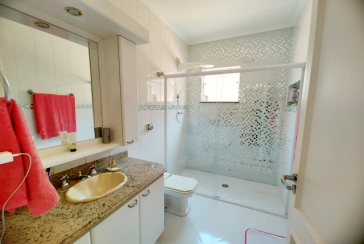 Sobrado à venda no Bairro do Jardim Pinheiros na Rua Frei Adriano Donado,