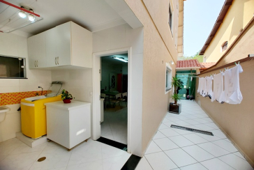 Sobrado à venda no Bairro do Jardim Pinheiros na Rua Frei Adriano Donado,