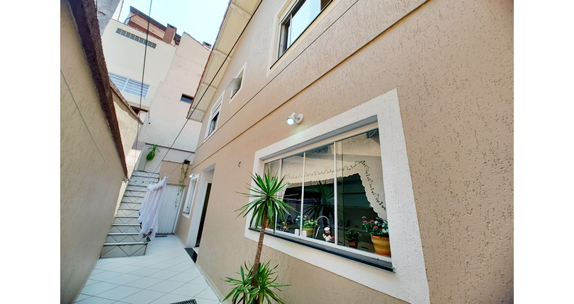 Sobrado à venda no Bairro do Jardim Pinheiros na Rua Frei Adriano Donado,