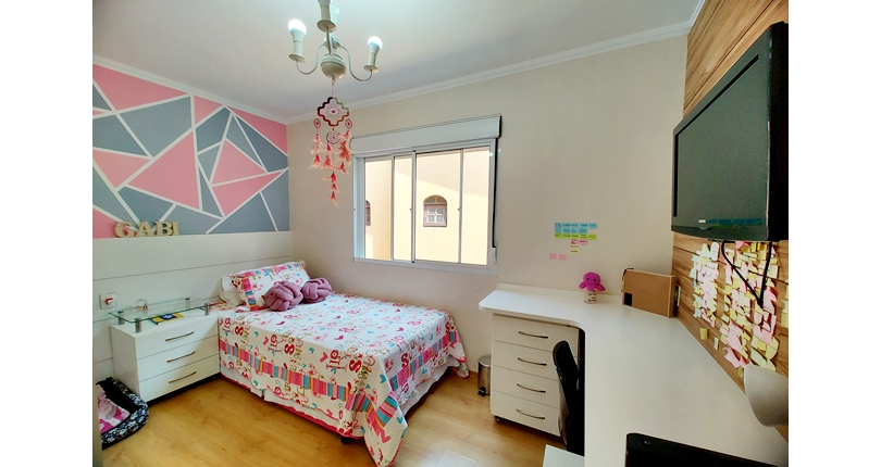 Sobrado à venda no Bairro do Jardim Pinheiros na Rua Frei Adriano Donado,