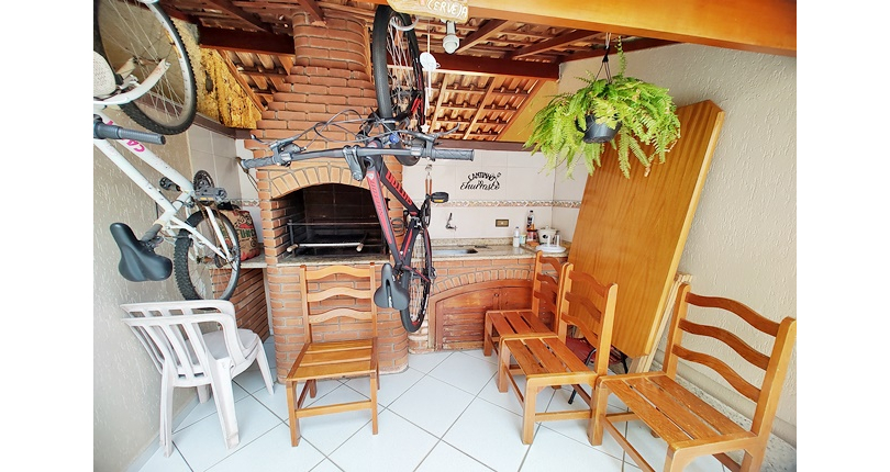 Sobrado à venda no Bairro do Jardim Pinheiros na Rua Frei Adriano Donado,