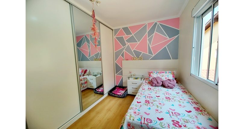 Sobrado à venda no Bairro do Jardim Pinheiros na Rua Frei Adriano Donado,