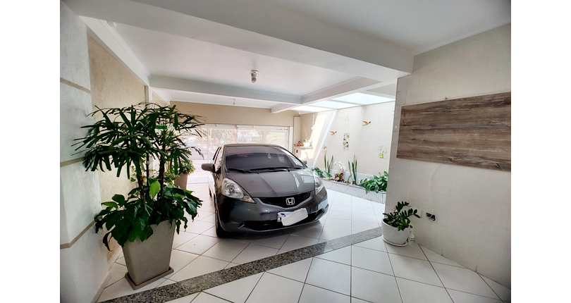 Sobrado à venda no Bairro do Jardim Pinheiros na Rua Frei Adriano Donado,