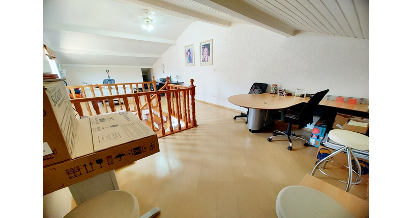 Sobrado à venda no Bairro do Jardim Pinheiros na Rua Frei Adriano Donado,