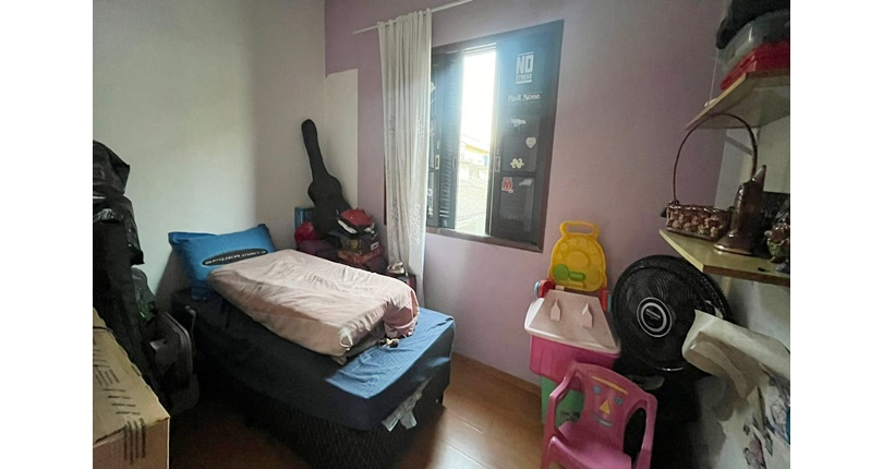 Sobrado à venda no Bairro do Jardim Santo Elias na Rua Durval Fernandes Chaves