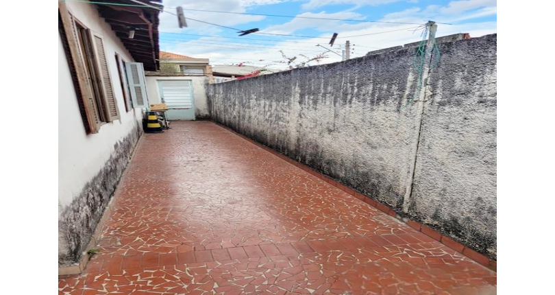 Casa à venda no Bairro do Parque São Domingos na Rua Abraham Lincoln, 