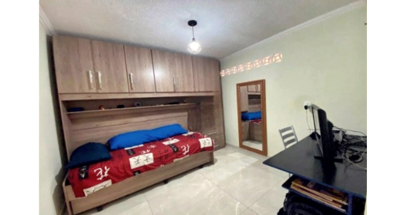 Boa Casa à venda no Bairro do Jardim Vivan na Rua Alarico Resende