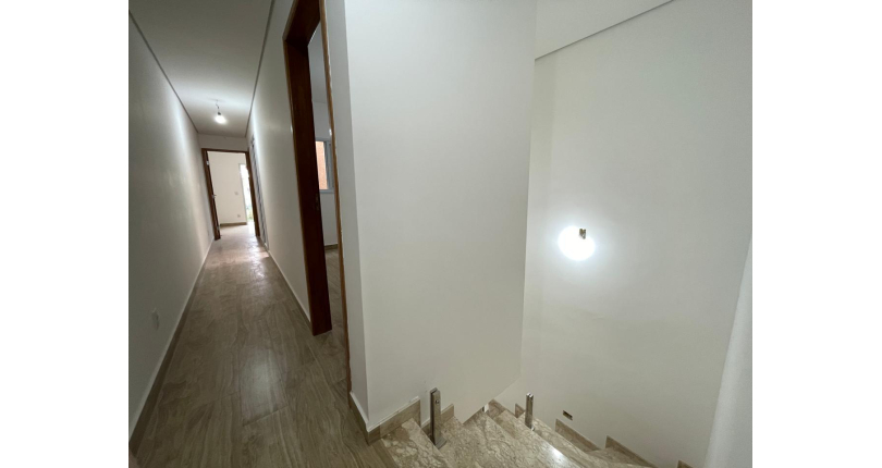 Sobrado novo à venda no Bairro do Jardim Santo Elias na Rua Wilson Crisnel de Almeida 112