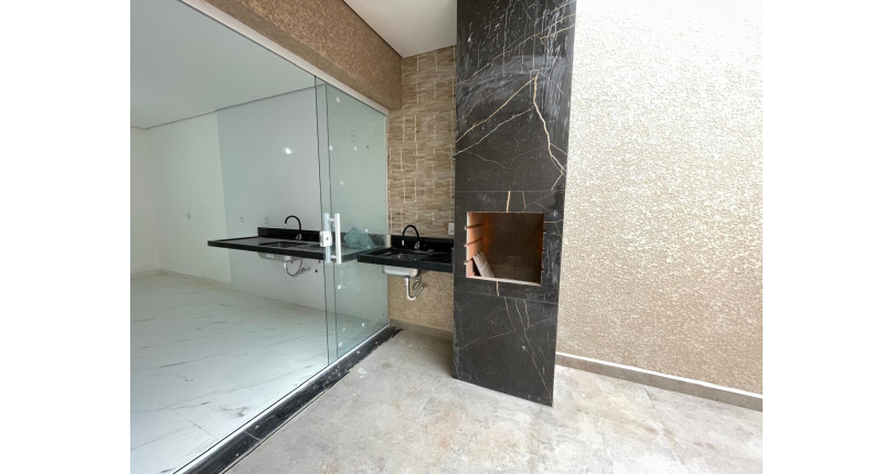 Belo Sobrado novo à venda no Bairro do Jardim Santo Elias na Rua Wilson Crisnel de Almeida 114,