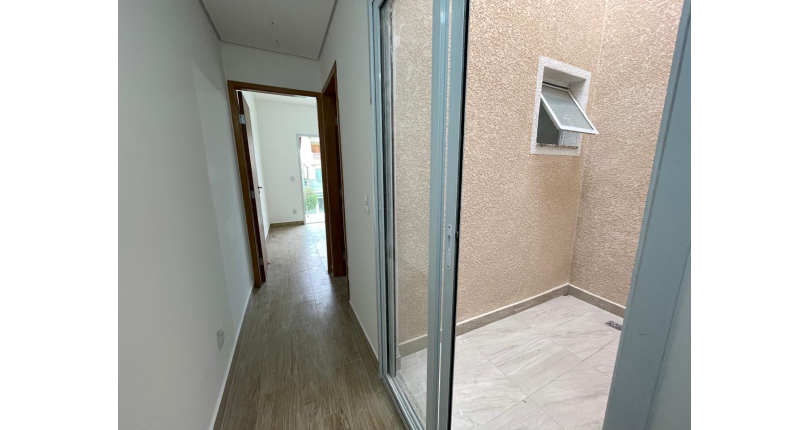 Belo Sobrado novo à venda no Bairro do Jardim Santo Elias na Rua Wilson Crisnel de Almeida 114,