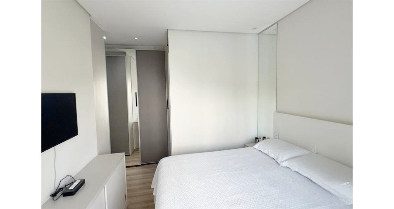 Apartamento à venda no Bairro da Lapa na Rua Faustolo 656, no Condomínio Edifício Forme