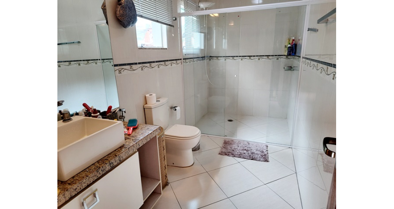 Sobrado à venda Rua General Alencastro Guimarães, Vila Fiat Lux - Imóveis à Venda