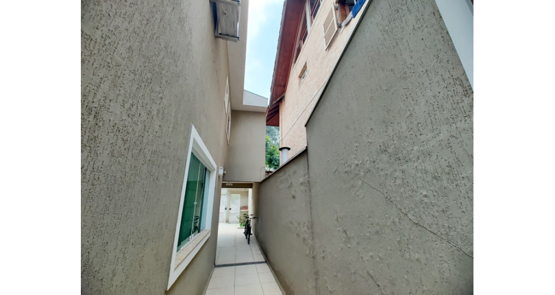 Sobrado à venda Rua General Alencastro Guimarães, Vila Fiat Lux - Imóveis à Venda