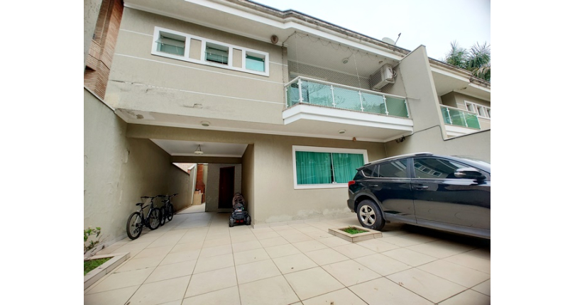 Sobrado à venda Rua General Alencastro Guimarães, Vila Fiat Lux - Imóveis à Venda