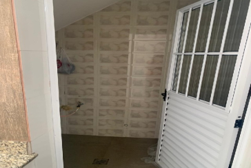 Sobrado à venda no Bairro do Parque São Domingos na Rua Luís Filgueira Souto