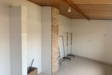 Sobrado à venda no Bairro do Parque São Domingos na Rua Luís Filgueira Souto