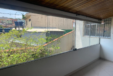 Sobrado à venda no Bairro do Parque São Domingos na Rua Luís Filgueira Souto