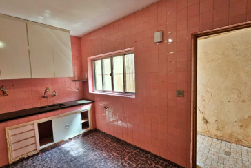 Casa à venda no Bairro da Vila Pirituba  na Avenida Paula Ferreira