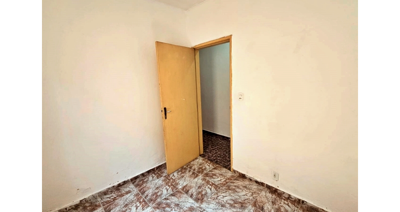 Casa à venda no Bairro da Vila Pirituba  na Avenida Paula Ferreira