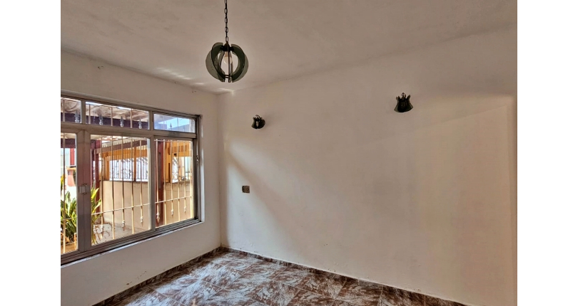 Casa à venda no Bairro da Vila Pirituba  na Avenida Paula Ferreira