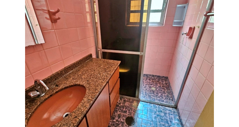 Casa à venda no Bairro da Vila Pirituba  na Avenida Paula Ferreira
