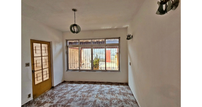 Casa à venda no Bairro da Vila Pirituba  na Avenida Paula Ferreira